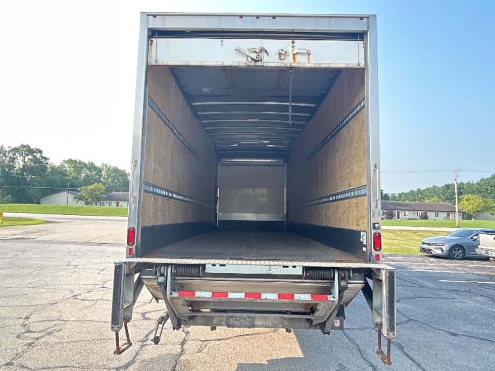 Medium Duty Box Truck-Light and Medium Duty Trucks-Hino-2019-268-Elkhart-IN-204,386\n\t\tmiles-$ 46,500 - Image 8