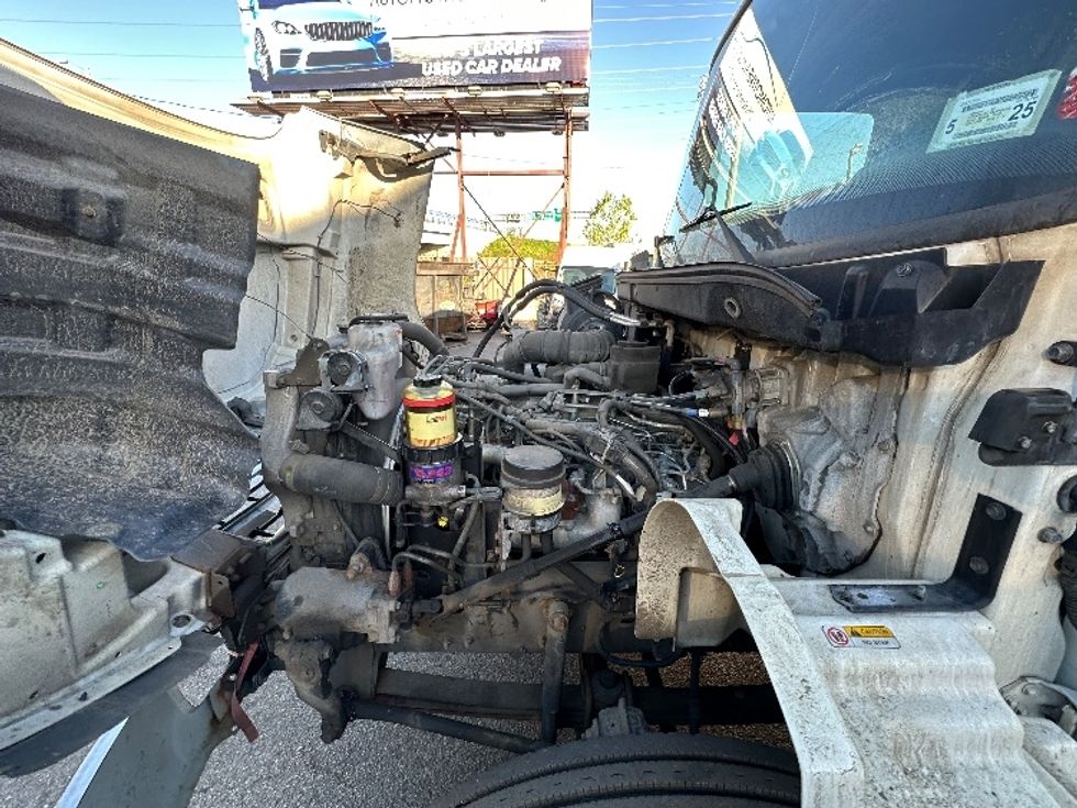 Medium Duty Box Truck-Light and Medium Duty Trucks-Hino-2019-268-Elmsford-NY-139,668\n\t\tmiles-$ 55,250 - Image 23