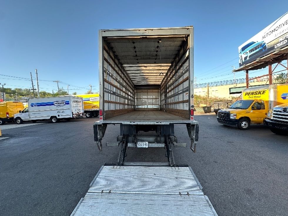 Medium Duty Box Truck-Light and Medium Duty Trucks-Hino-2019-268-Elmsford-NY-139,668\n\t\tmiles-$ 55,250 - Image 9