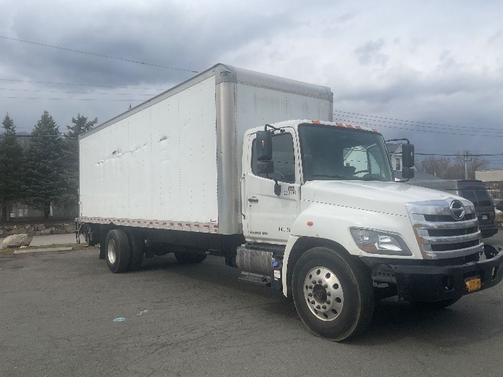 Medium Duty Box Truck-Light and Medium Duty Trucks-Hino-2019-268-Elmsford-NY-55,788\n\t\tmiles-$ 60,750 - Image 1