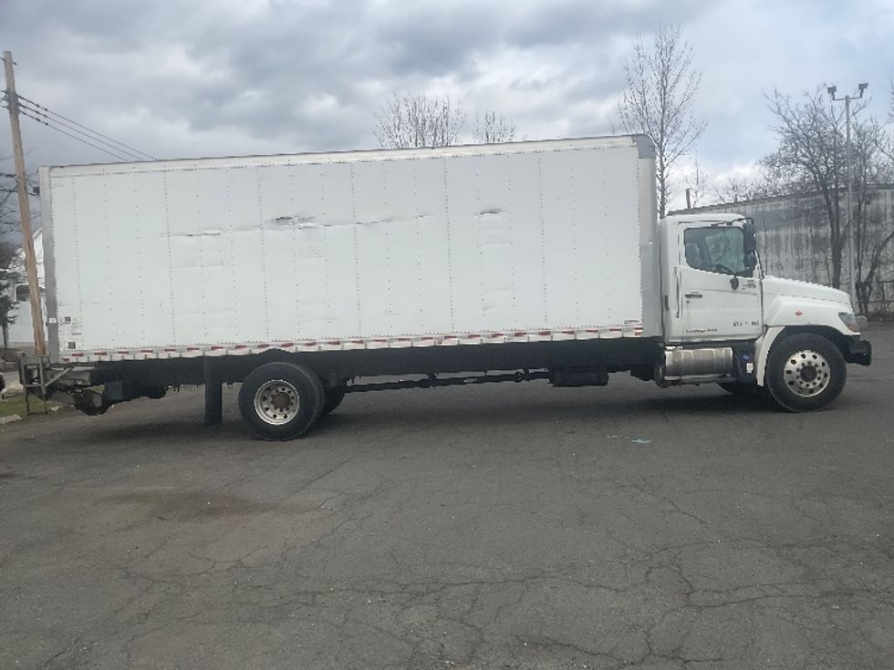 Medium Duty Box Truck-Light and Medium Duty Trucks-Hino-2019-268-Elmsford-NY-55,788\n\t\tmiles-$ 60,750 - Image 15