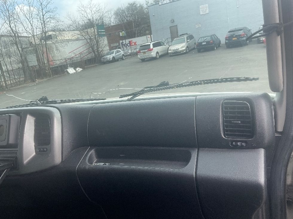 Medium Duty Box Truck-Light and Medium Duty Trucks-Hino-2019-268-Elmsford-NY-55,788\n\t\tmiles-$ 60,750 - Image 21