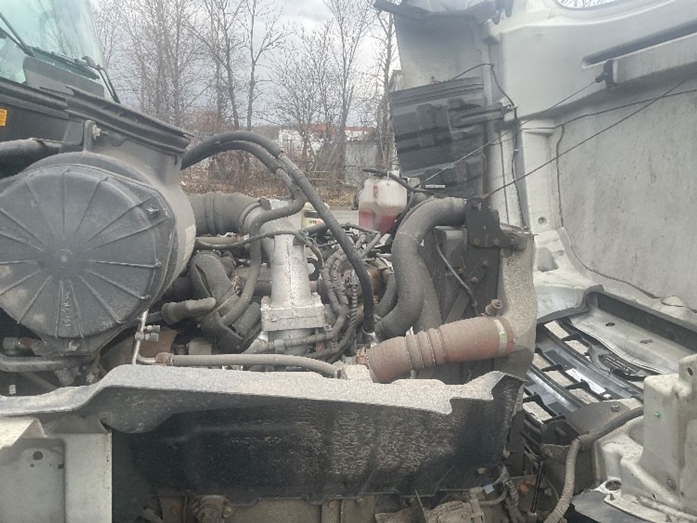 Medium Duty Box Truck-Light and Medium Duty Trucks-Hino-2019-268-Elmsford-NY-55,788\n\t\tmiles-$ 60,750 - Image 23