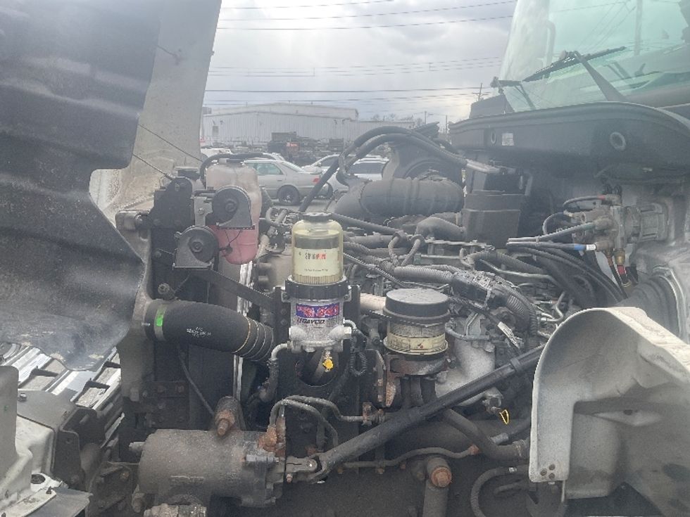 Medium Duty Box Truck-Light and Medium Duty Trucks-Hino-2019-268-Elmsford-NY-55,788\n\t\tmiles-$ 60,750 - Image 24