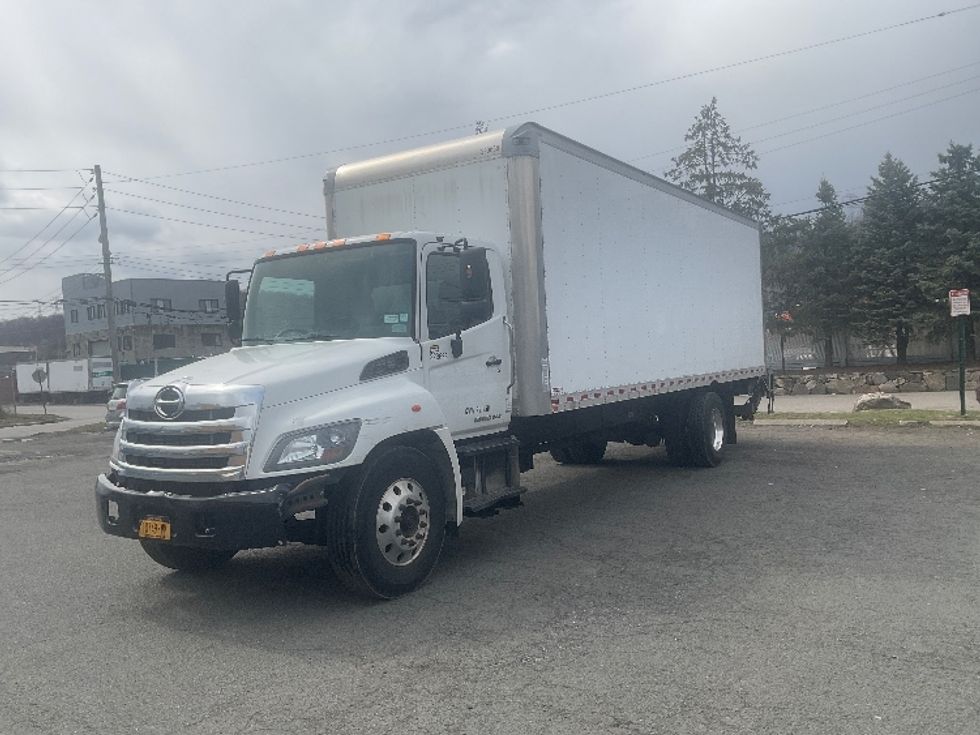 Medium Duty Box Truck-Light and Medium Duty Trucks-Hino-2019-268-Elmsford-NY-55,788\n\t\tmiles-$ 60,750 - Image 3