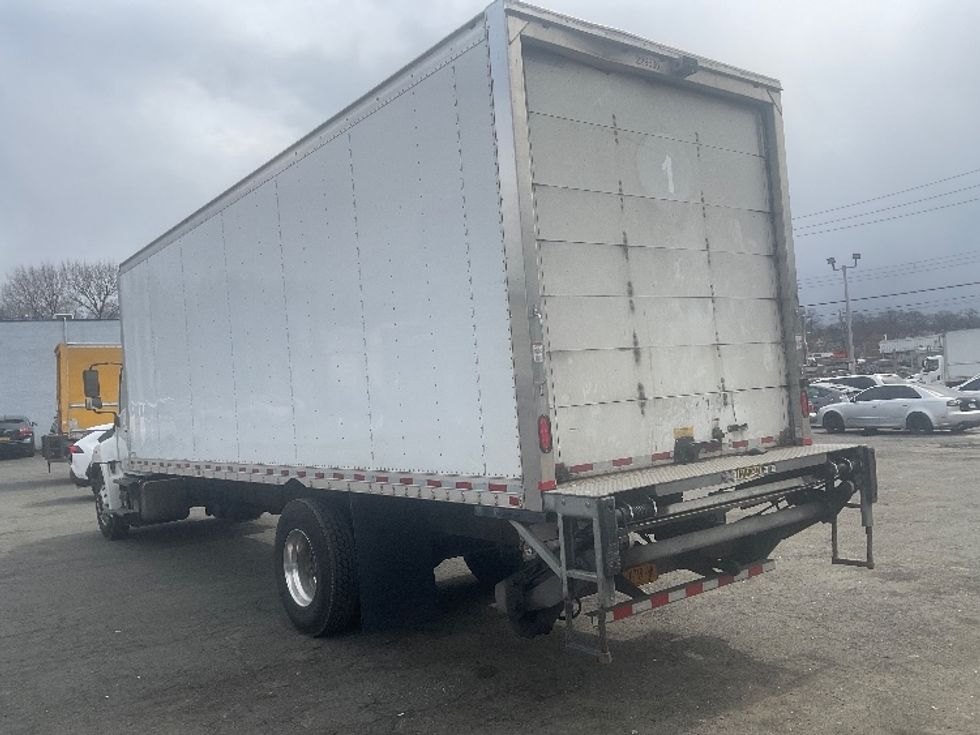 Medium Duty Box Truck-Light and Medium Duty Trucks-Hino-2019-268-Elmsford-NY-55,788\n\t\tmiles-$ 60,750 - Image 6