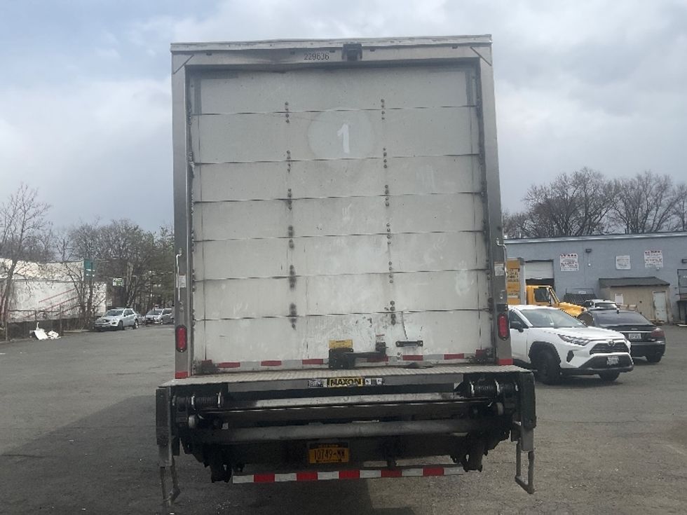 Medium Duty Box Truck-Light and Medium Duty Trucks-Hino-2019-268-Elmsford-NY-55,788\n\t\tmiles-$ 60,750 - Image 7