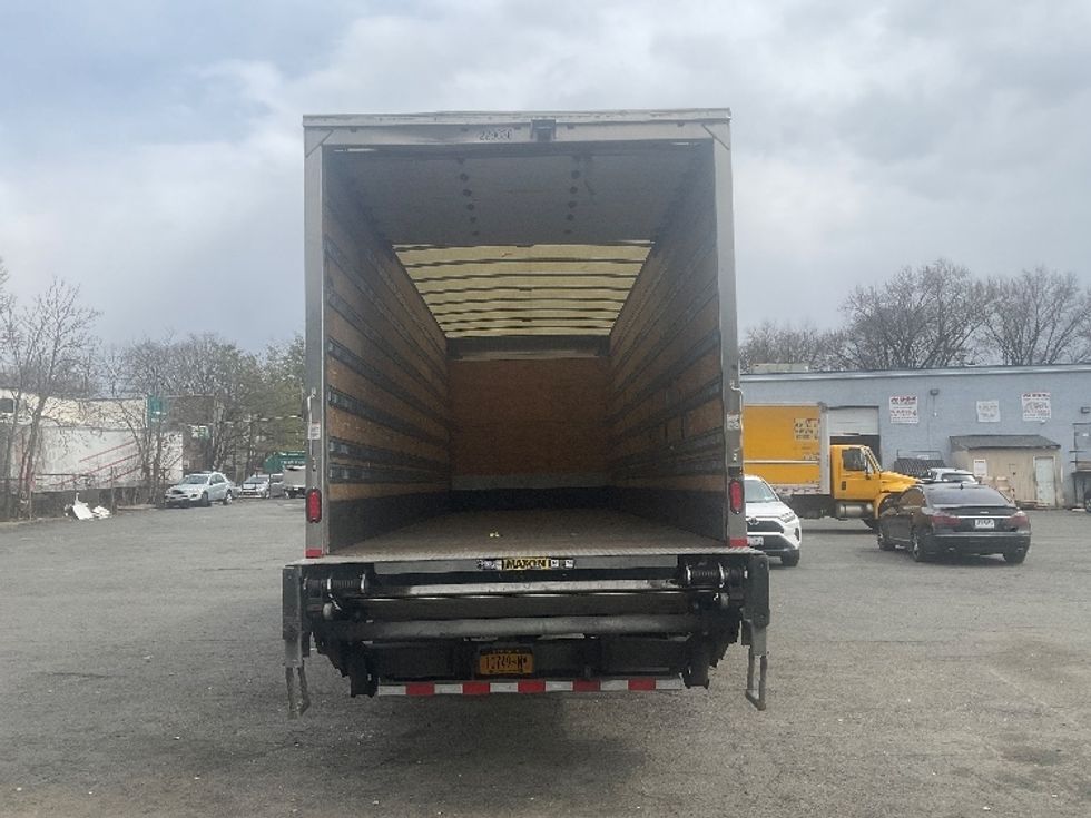 Medium Duty Box Truck-Light and Medium Duty Trucks-Hino-2019-268-Elmsford-NY-55,788\n\t\tmiles-$ 60,750 - Image 8