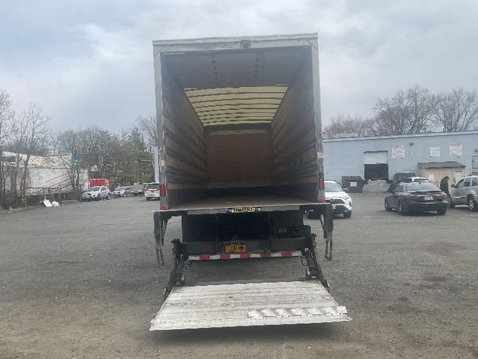 Medium Duty Box Truck-Light and Medium Duty Trucks-Hino-2019-268-Elmsford-NY-55,788\n\t\tmiles-$ 60,750 - Image 9