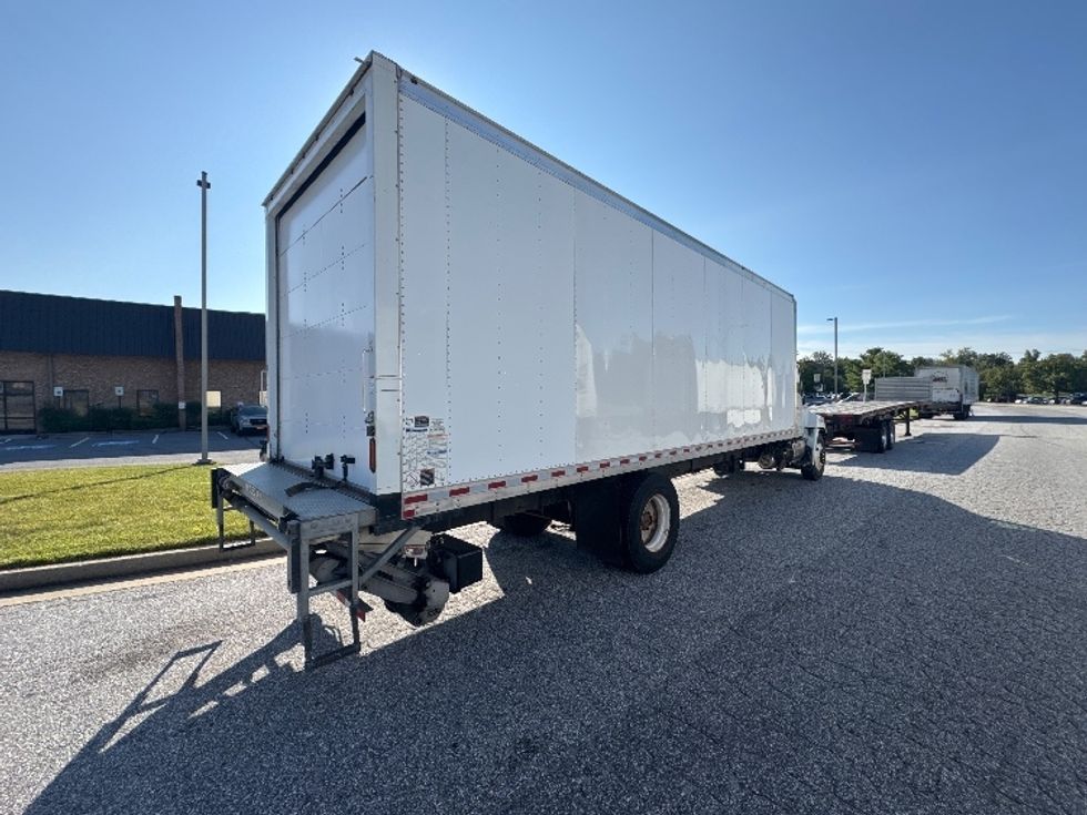 Medium Duty Box Truck-Light and Medium Duty Trucks-Hino-2019-268-Essex-MD-190,172\n\t\tmiles-$ 43,500 - Image 13