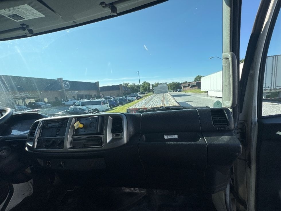Medium Duty Box Truck-Light and Medium Duty Trucks-Hino-2019-268-Essex-MD-190,172\n\t\tmiles-$ 43,500 - Image 21
