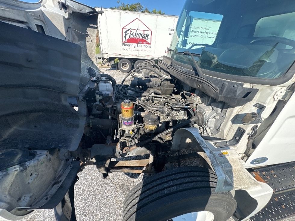 Medium Duty Box Truck-Light and Medium Duty Trucks-Hino-2019-268-Essex-MD-190,172\n\t\tmiles-$ 43,500 - Image 24
