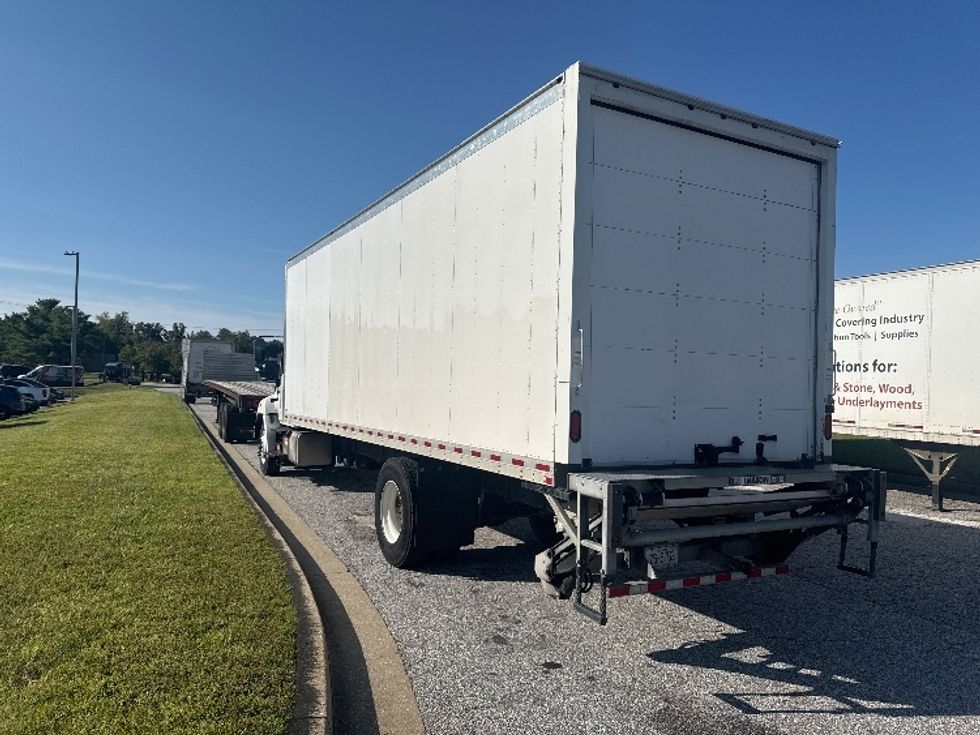 Medium Duty Box Truck-Light and Medium Duty Trucks-Hino-2019-268-Essex-MD-190,172\n\t\tmiles-$ 43,500 - Image 6
