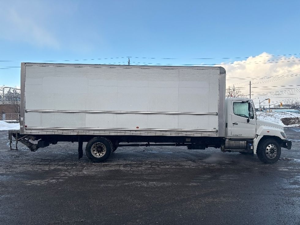 Medium Duty Box Truck-Light and Medium Duty Trucks-Hino-2019-268-Etobicoke-ON-227,474\n\t\tkm-$ 72,000 - Image 15