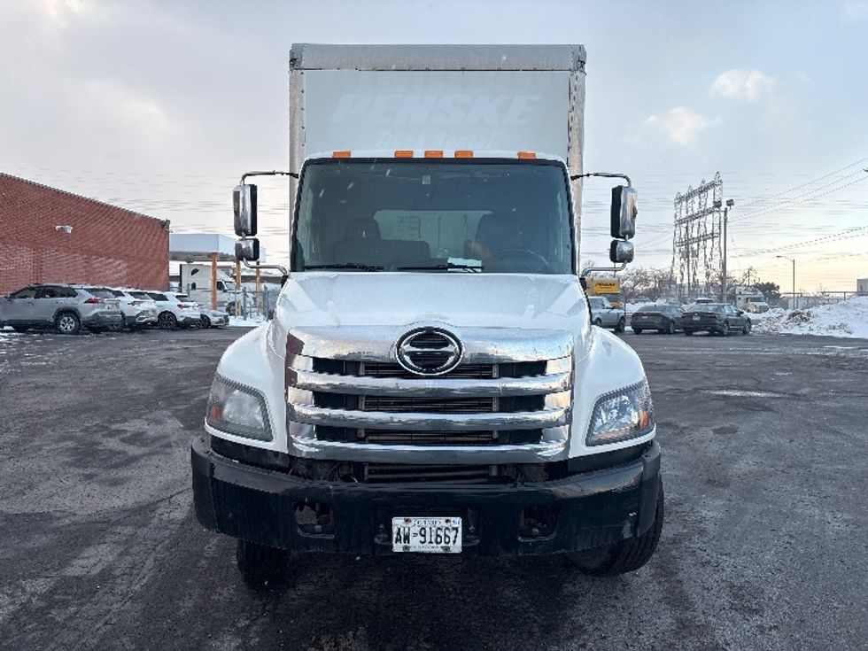 Medium Duty Box Truck-Light and Medium Duty Trucks-Hino-2019-268-Etobicoke-ON-227,474\n\t\tkm-$ 72,000 - Image 2