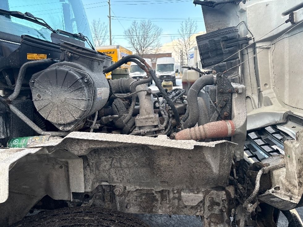 Medium Duty Box Truck-Light and Medium Duty Trucks-Hino-2019-268-Etobicoke-ON-227,474\n\t\tkm-$ 72,000 - Image 23