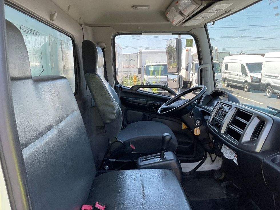 Medium Duty Box Truck-Light and Medium Duty Trucks-Hino-2019-268-Etobicoke-ON-267,913\n\t\tkm-$ 66,500 - Image 22