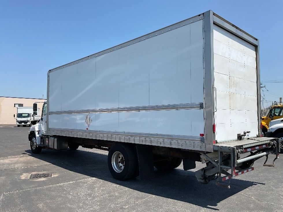 Medium Duty Box Truck-Light and Medium Duty Trucks-Hino-2019-268-Etobicoke-ON-267,913\n\t\tkm-$ 66,500 - Image 6