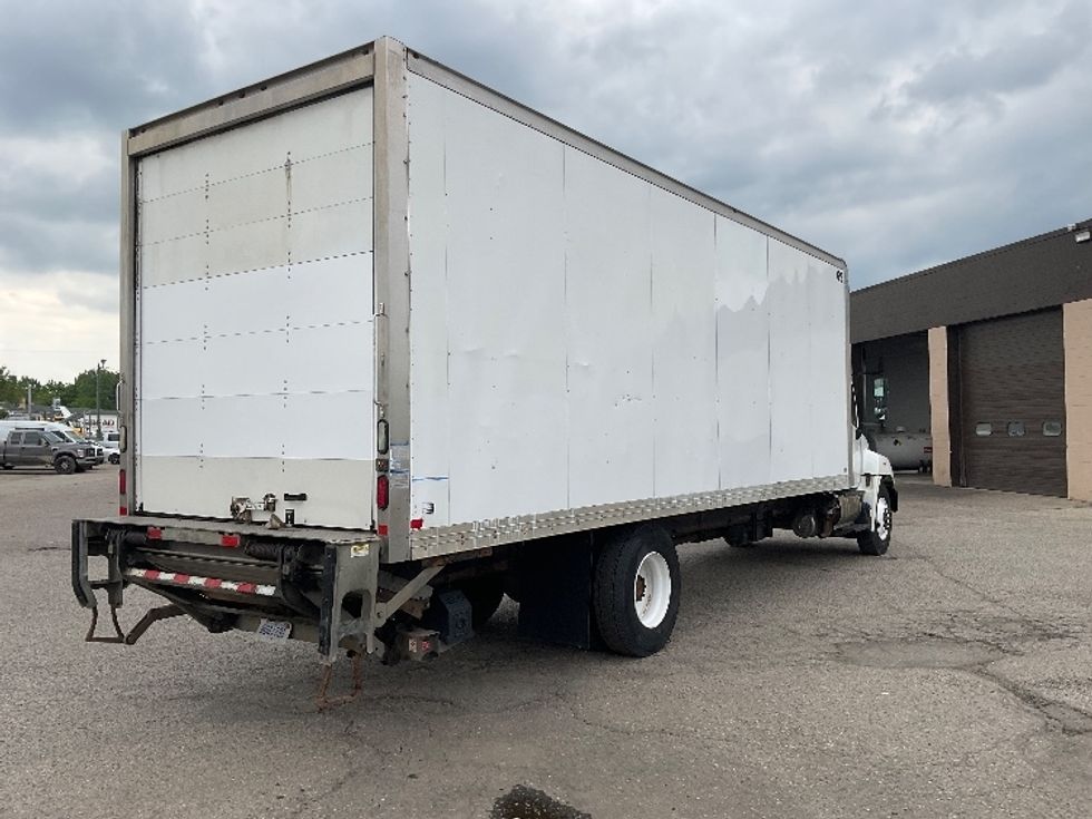 Medium Duty Box Truck-Light and Medium Duty Trucks-Hino-2019-268-Flint-MI-165,895\n\t\tmiles-$ 47,000 - Image 13