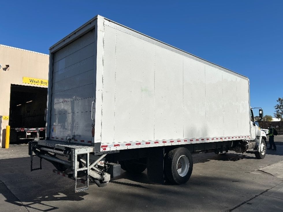Medium Duty Box Truck-Light and Medium Duty Trucks-Hino-2019-268-Fontana-CA-100,663\n\t\tmiles-$ 61,500 - Image 13