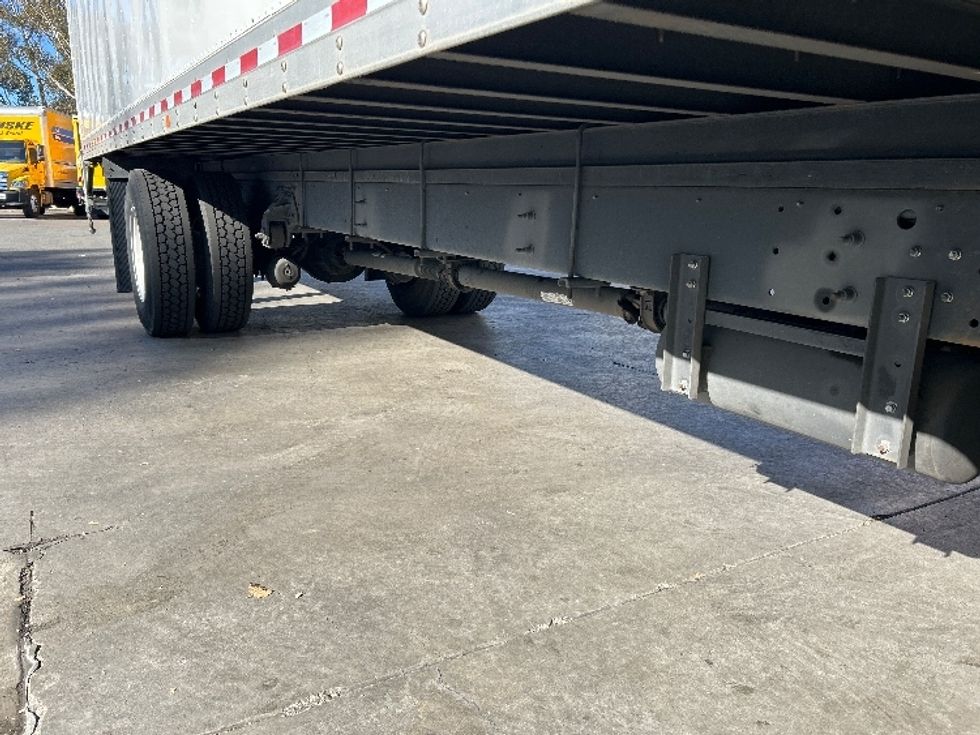 Medium Duty Box Truck-Light and Medium Duty Trucks-Hino-2019-268-Fontana-CA-100,663\n\t\tmiles-$ 61,500 - Image 14
