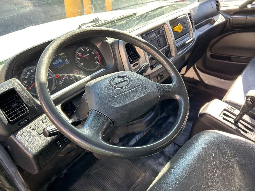Medium Duty Box Truck-Light and Medium Duty Trucks-Hino-2019-268-Fontana-CA-100,663\n\t\tmiles-$ 61,500 - Image 17