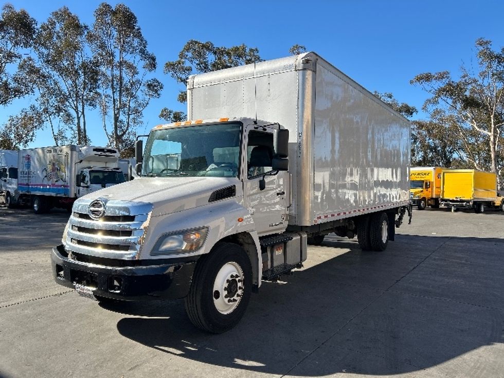 Medium Duty Box Truck-Light and Medium Duty Trucks-Hino-2019-268-Fontana-CA-100,663\n\t\tmiles-$ 61,500 - Image 3