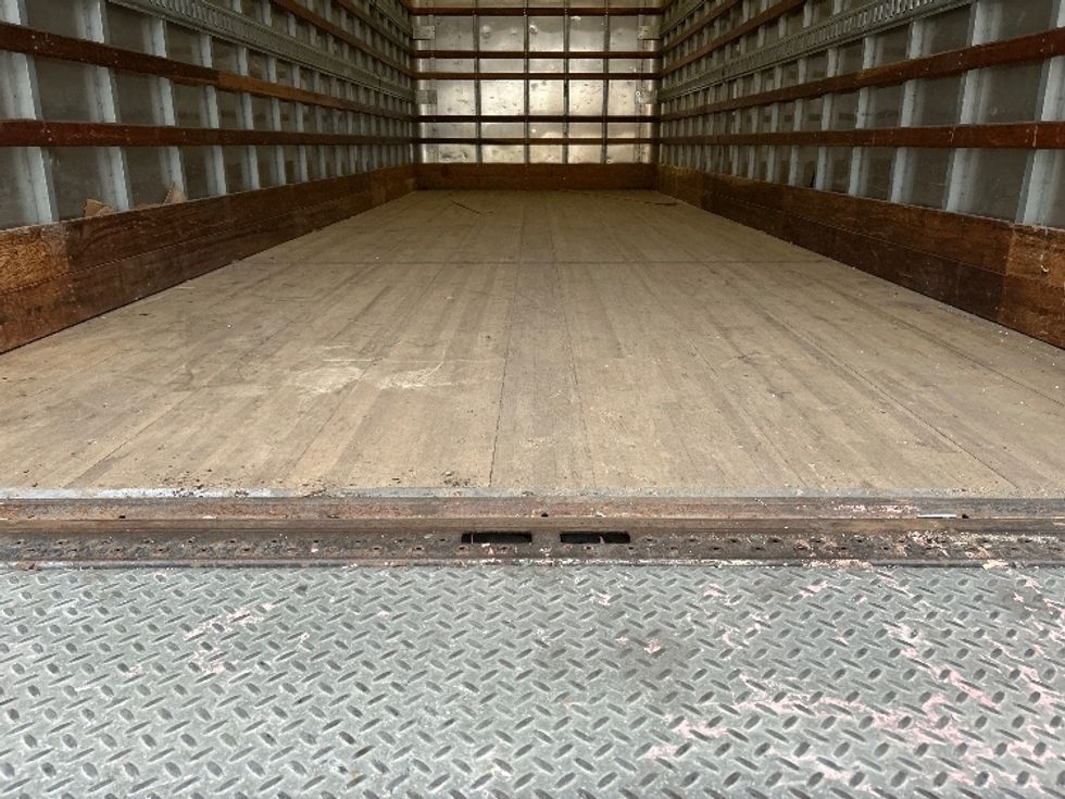 Medium Duty Box Truck-Light and Medium Duty Trucks-Hino-2019-268-Fontana-CA-101,336\n\t\tmiles-$ 61,000 - Image 10