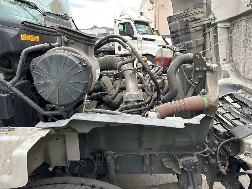 Medium Duty Box Truck-Light and Medium Duty Trucks-Hino-2019-268-Fontana-CA-101,336\n\t\tmiles-$ 61,000 - Image 22