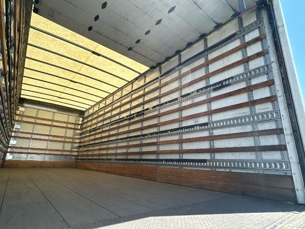 Medium Duty Box Truck-Light and Medium Duty Trucks-Hino-2019-268-Fontana-CA-141,470\n\t\tmiles-$ 50,250 - Image 12