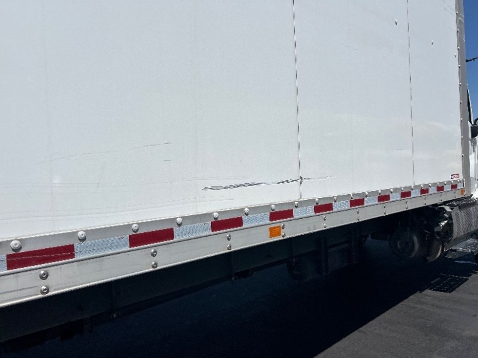 Medium Duty Box Truck-Light and Medium Duty Trucks-Hino-2019-268-Fontana-CA-141,470\n\t\tmiles-$ 50,250 - Image 25