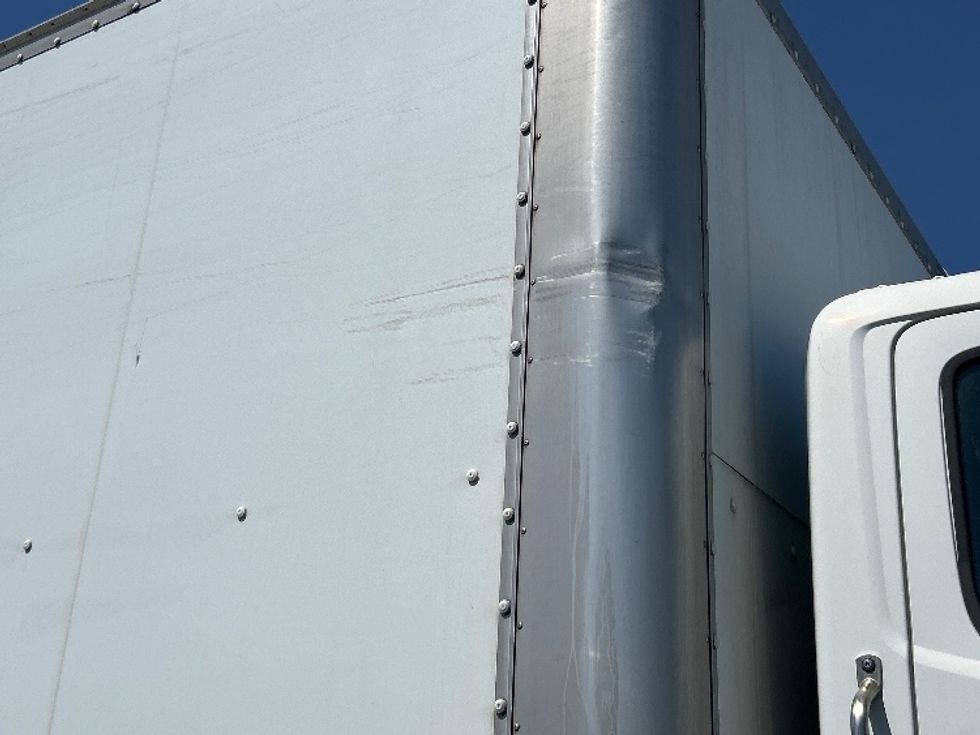 Medium Duty Box Truck-Light and Medium Duty Trucks-Hino-2019-268-Fontana-CA-141,470\n\t\tmiles-$ 50,250 - Image 26