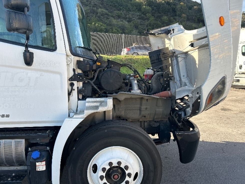 Medium Duty Box Truck-Light and Medium Duty Trucks-Hino-2019-268-Fontana-CA-153,993\n\t\tmiles-$ 55,500 - Image 23