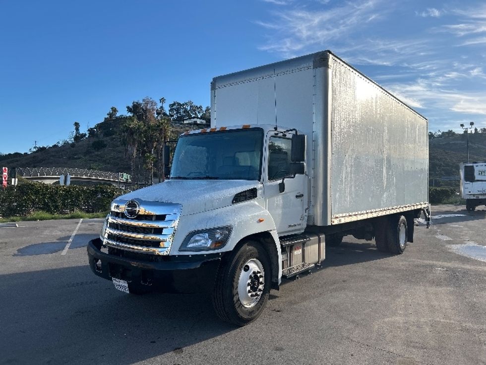 Medium Duty Box Truck-Light and Medium Duty Trucks-Hino-2019-268-Fontana-CA-153,993\n\t\tmiles-$ 55,500 - Image 3