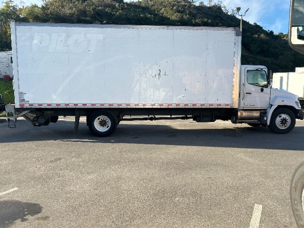Medium Duty Box Truck-Light and Medium Duty Trucks-Hino-2019-268-Fontana-CA-163,371\n\t\tmiles-$ 54,000 - Image 15