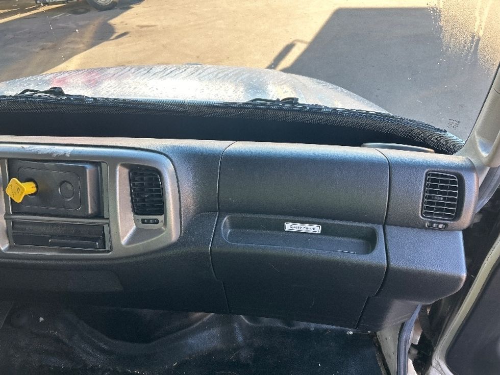 Medium Duty Box Truck-Light and Medium Duty Trucks-Hino-2019-268-Fontana-CA-163,371\n\t\tmiles-$ 54,000 - Image 21