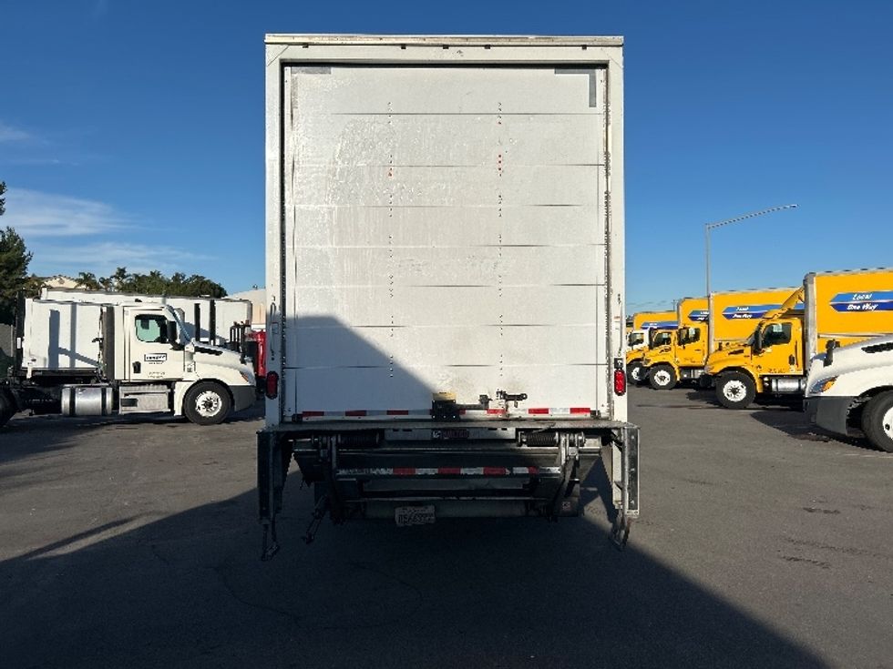 Medium Duty Box Truck-Light and Medium Duty Trucks-Hino-2019-268-Fontana-CA-163,371\n\t\tmiles-$ 54,000 - Image 7