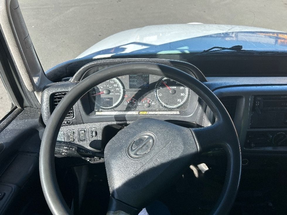 Medium Duty Box Truck-Light and Medium Duty Trucks-Hino-2019-268-Fontana-CA-173,805\n\t\tmiles-$ 52,500 - Image 16