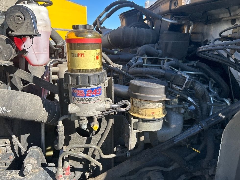 Medium Duty Box Truck-Light and Medium Duty Trucks-Hino-2019-268-Fontana-CA-173,805\n\t\tmiles-$ 52,500 - Image 22