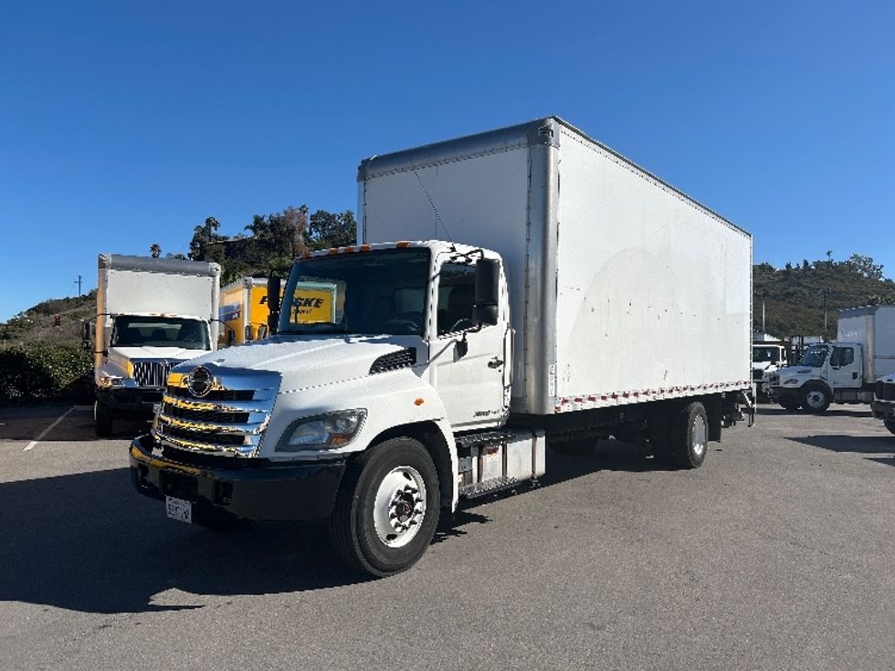 Medium Duty Box Truck-Light and Medium Duty Trucks-Hino-2019-268-Fontana-CA-173,805\n\t\tmiles-$ 52,500 - Image 3