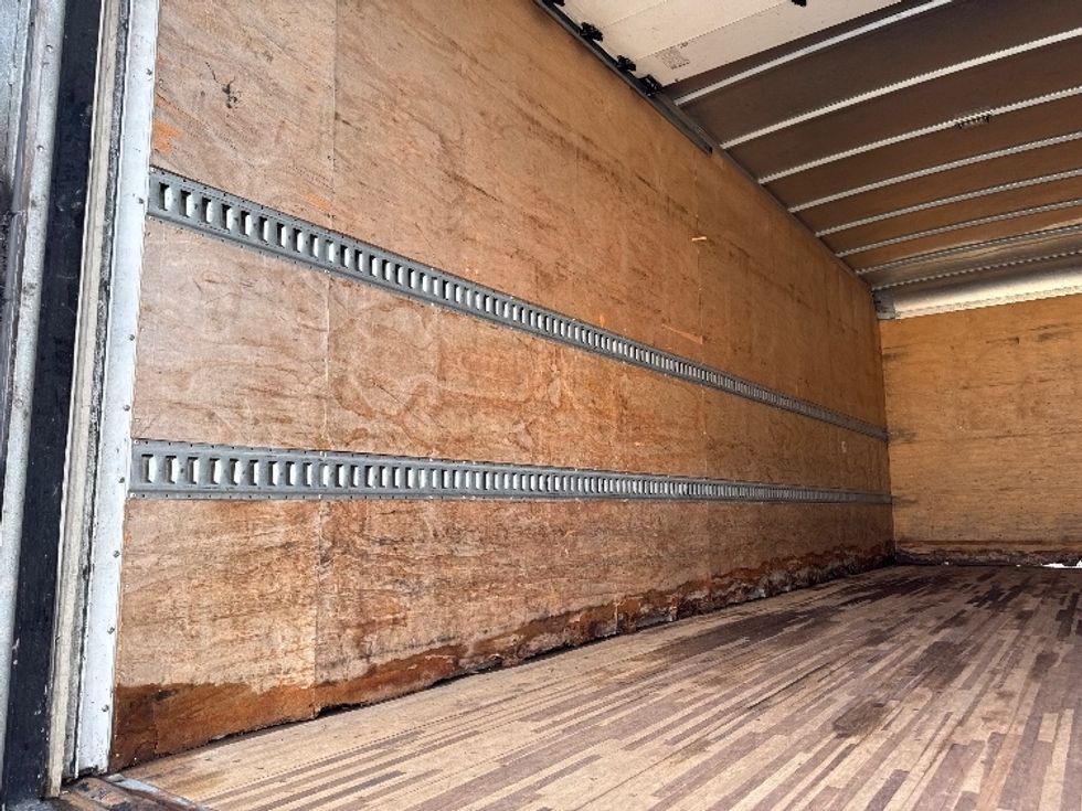 Medium Duty Box Truck-Light and Medium Duty Trucks-Hino-2019-268-Fontana-CA-198,513\n\t\tmiles-$ 49,250 - Image 11