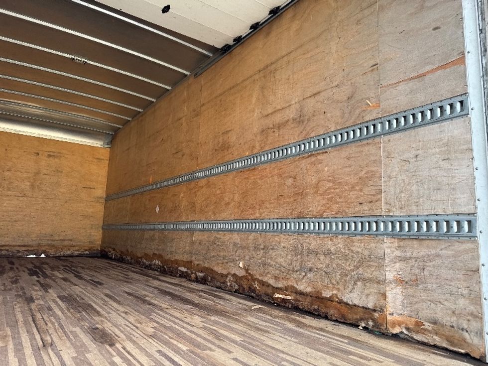 Medium Duty Box Truck-Light and Medium Duty Trucks-Hino-2019-268-Fontana-CA-198,513\n\t\tmiles-$ 49,250 - Image 12