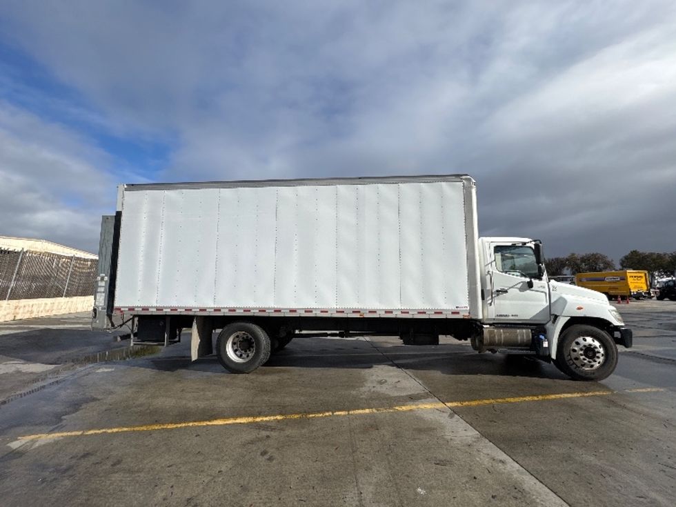 Medium Duty Box Truck-Light and Medium Duty Trucks-Hino-2019-268-Fontana-CA-198,513\n\t\tmiles-$ 49,250 - Image 15