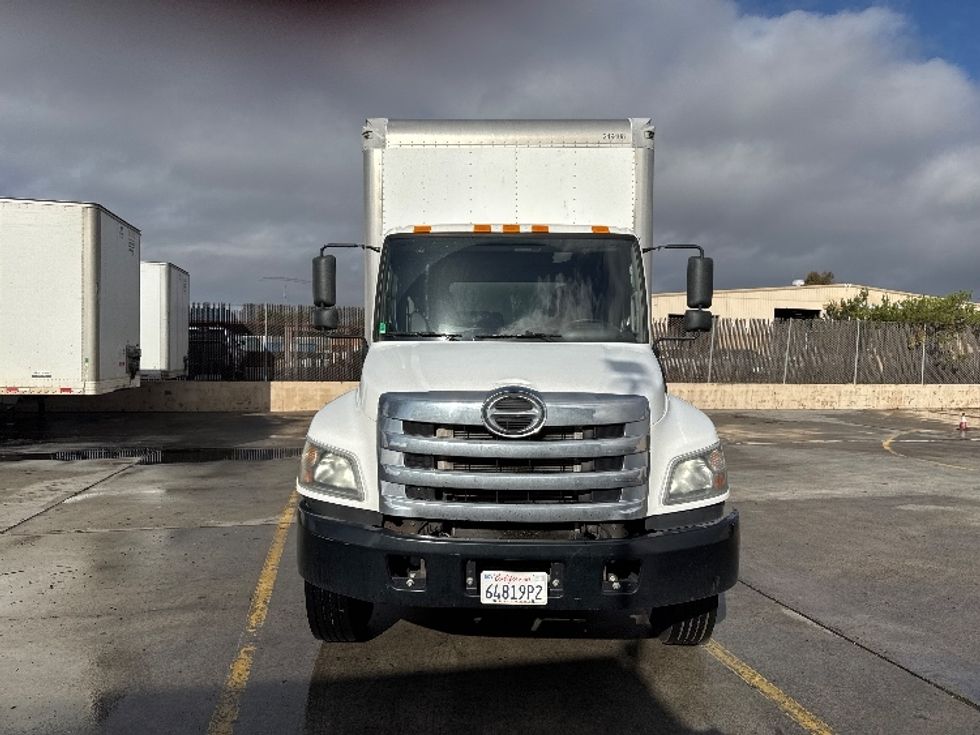 Medium Duty Box Truck-Light and Medium Duty Trucks-Hino-2019-268-Fontana-CA-198,513\n\t\tmiles-$ 49,250 - Image 2