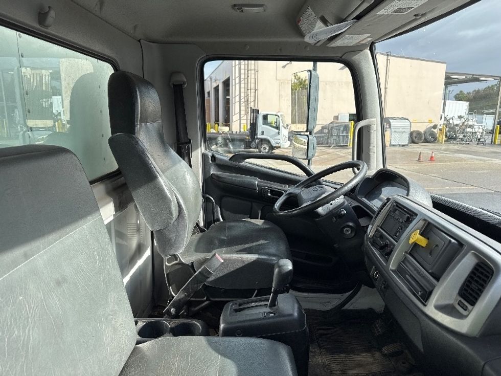 Medium Duty Box Truck-Light and Medium Duty Trucks-Hino-2019-268-Fontana-CA-198,513\n\t\tmiles-$ 49,250 - Image 22
