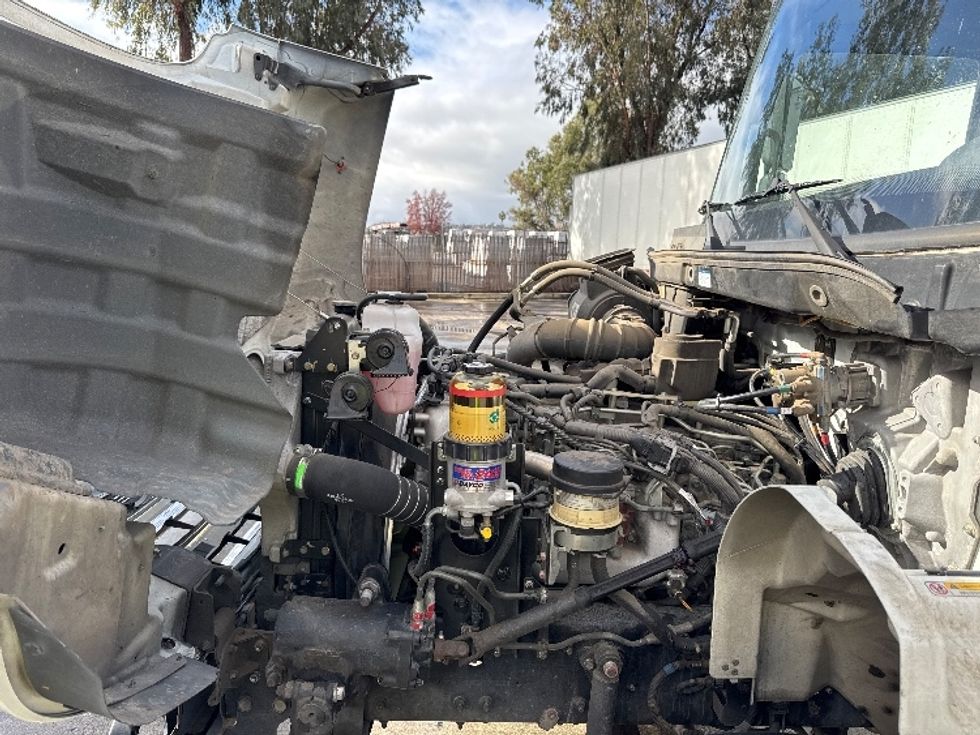 Medium Duty Box Truck-Light and Medium Duty Trucks-Hino-2019-268-Fontana-CA-198,513\n\t\tmiles-$ 49,250 - Image 24