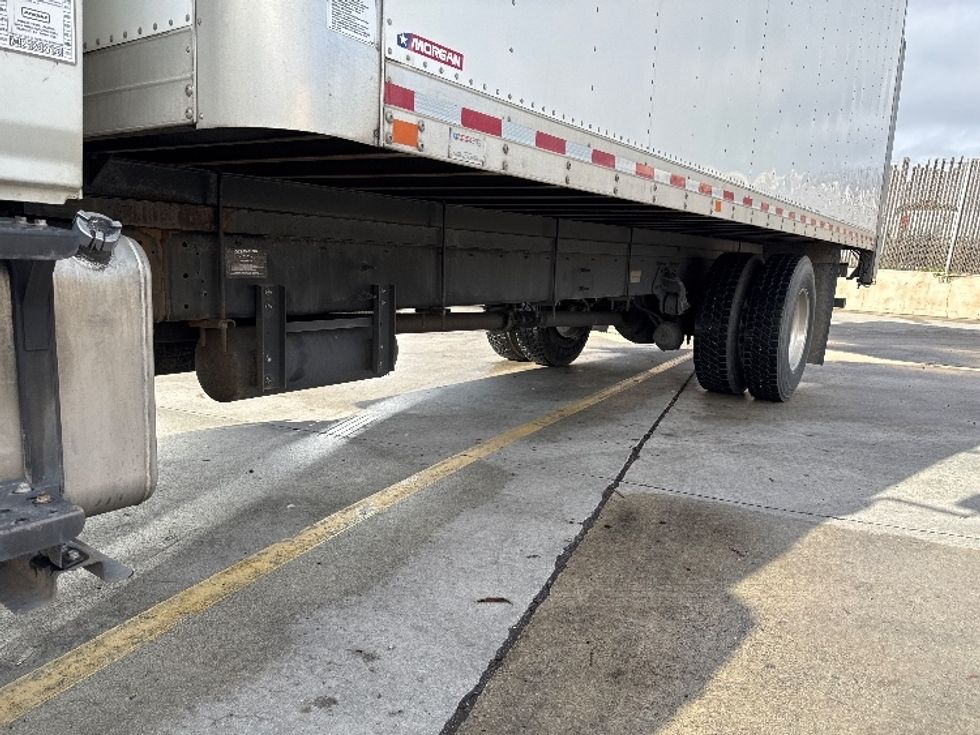 Medium Duty Box Truck-Light and Medium Duty Trucks-Hino-2019-268-Fontana-CA-198,513\n\t\tmiles-$ 49,250 - Image 5