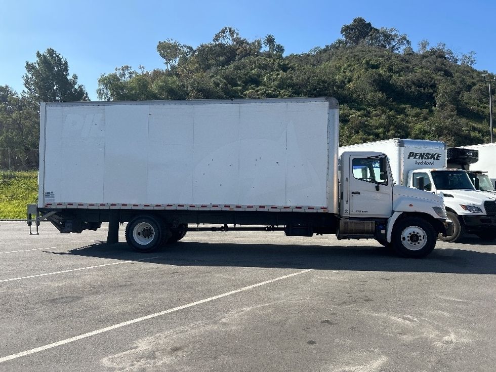 Medium Duty Box Truck-Light and Medium Duty Trucks-Hino-2019-268-Fontana-CA-204,229\n\t\tmiles-$ 46,750 - Image 15