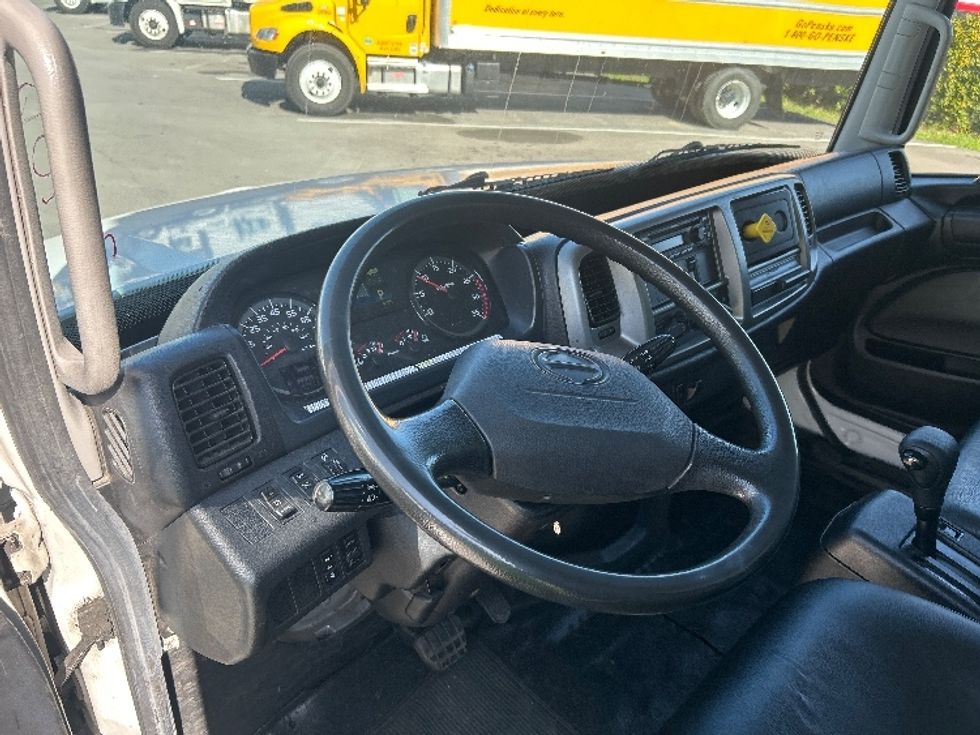 Medium Duty Box Truck-Light and Medium Duty Trucks-Hino-2019-268-Fontana-CA-204,229\n\t\tmiles-$ 46,750 - Image 17