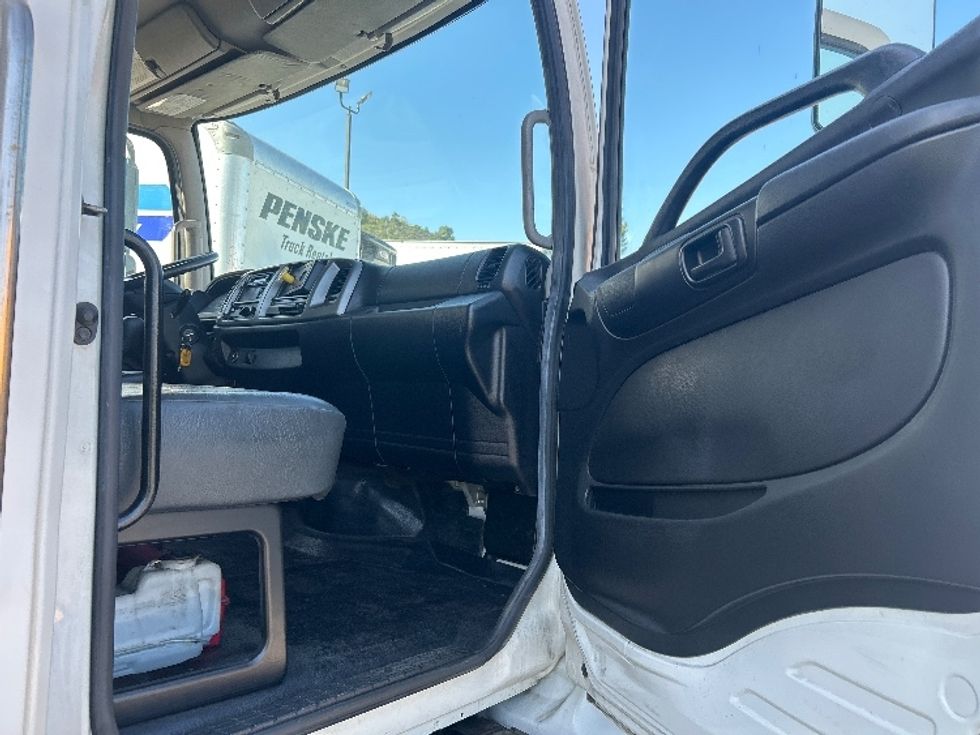 Medium Duty Box Truck-Light and Medium Duty Trucks-Hino-2019-268-Fontana-CA-204,229\n\t\tmiles-$ 46,750 - Image 20